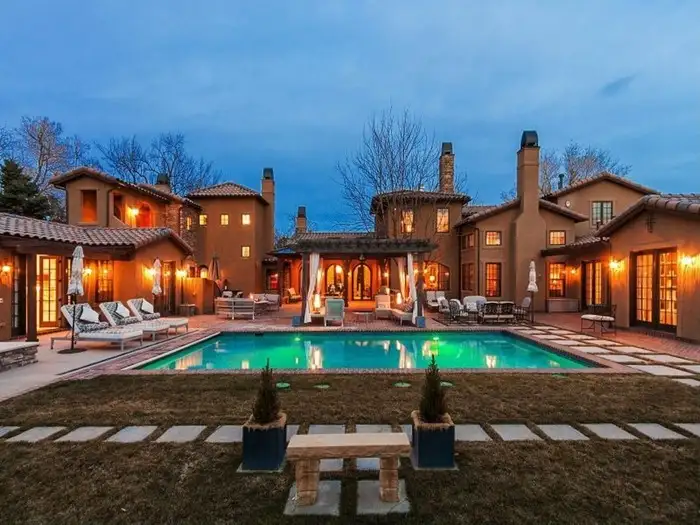 4.75 million buys a 9,000-square-foot home with six bedrooms, a pool, and a hot tub